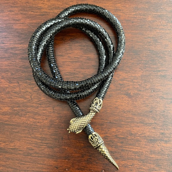 Signed DL Auld exotic golden snake head & tail black shiny mesh necklace - Picture 2 of 9